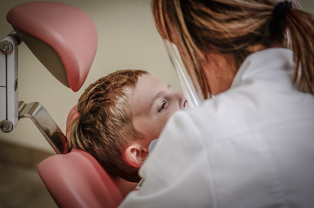 dentist-640x480-9085102.jpeg
