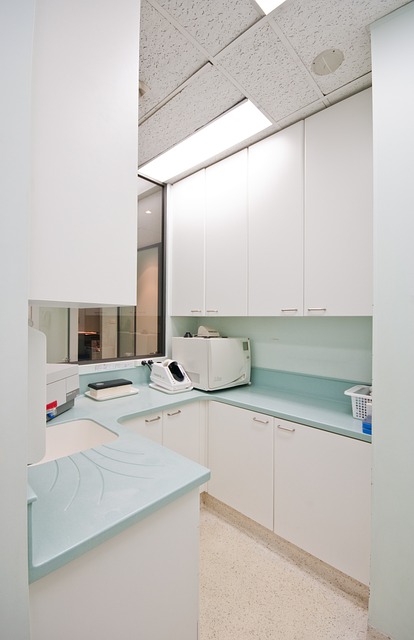 dentist-640x480-55801744.jpeg